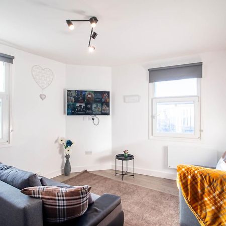 Appartement The Heart Of Huddersfield Hideaway Extérieur photo